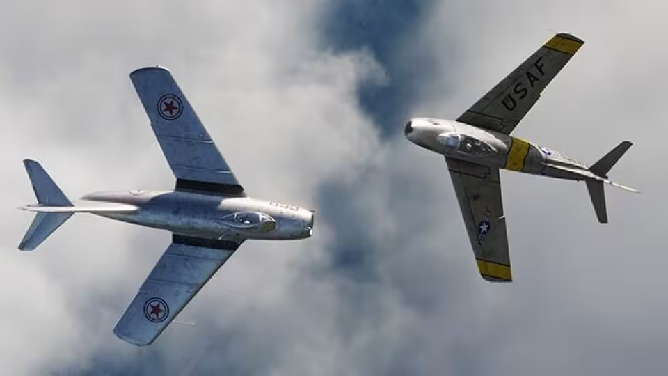 Flaming Cliffs 2024, nov&yacute; spou&scaron;těč DCS World a novinky z modulu DCS Supercarrier